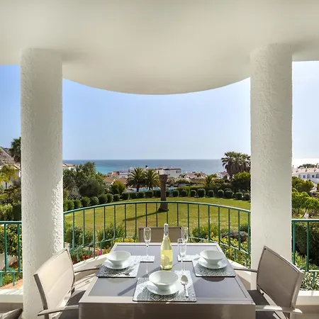 Waterside 3 Bedroom Sea View