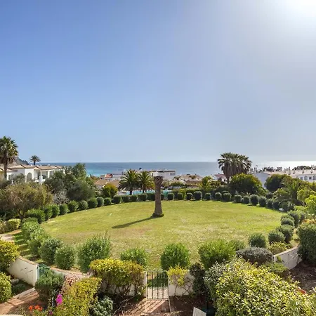 Waterside 3 Bedroom Sea View Apartment