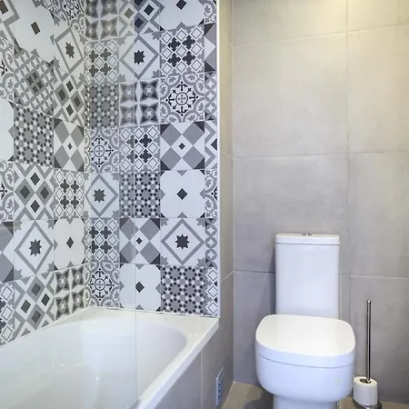 Waterside 3 Bedroom Sea View